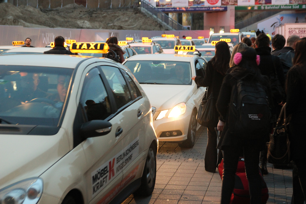 Żniwa dla taksówkarzy- Berlin 2012