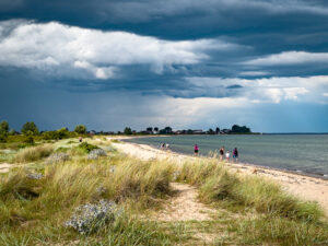 morze bałtyckie i plaża w mechelinkach, rezerwat przyrody